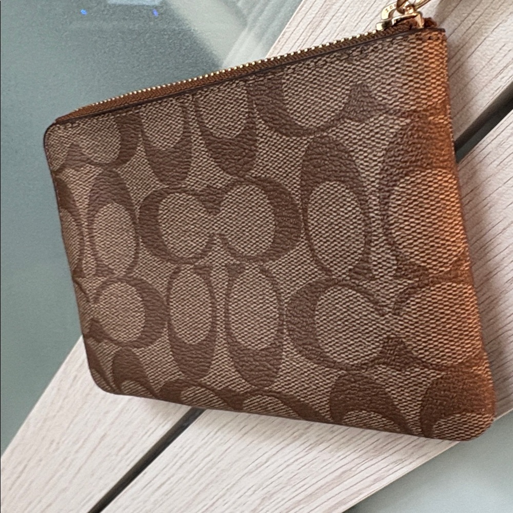 Coach Wristlet Class C Coated Canvas - Picture 4 of 8